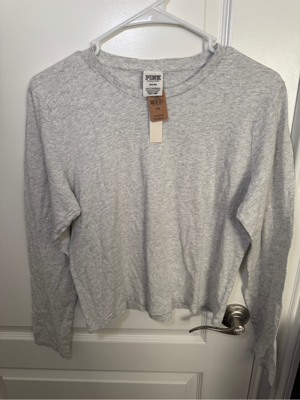 BNWT Pink Victoria's Secret Top Womens Medium Gray Long Sleeve Cropped Tee